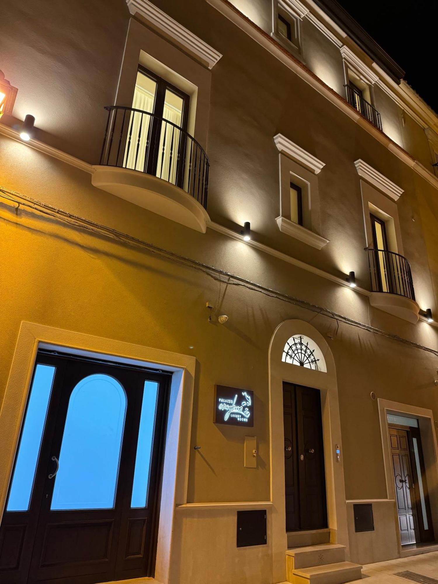 B&B Palazzo Croghan Torremaggiore Bagian luar foto