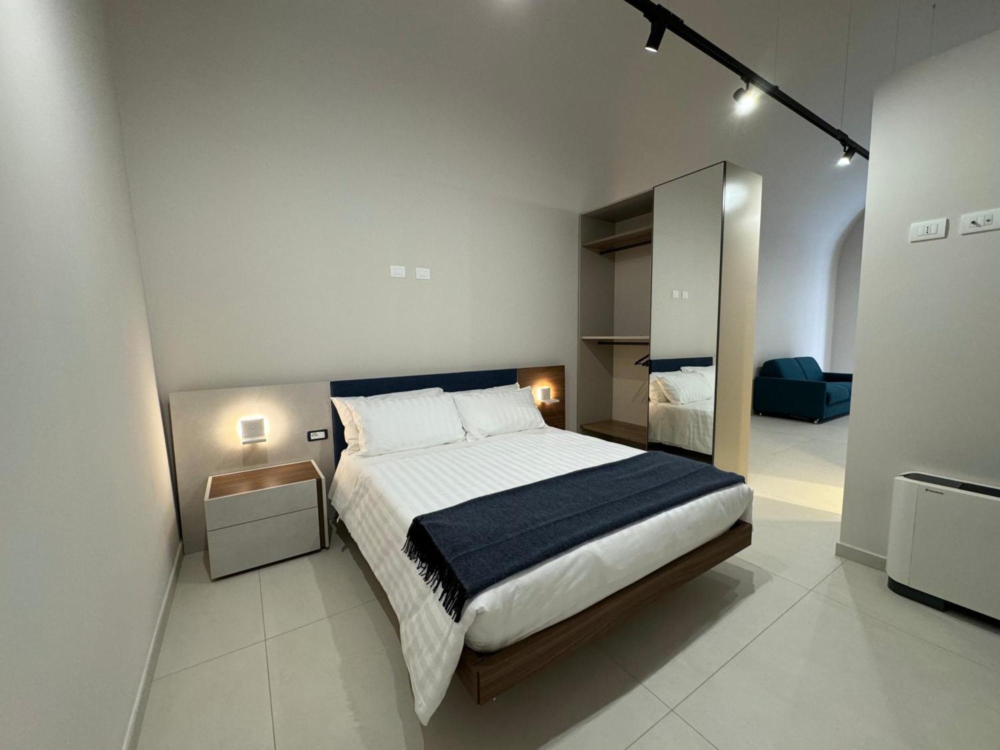 B&B Palazzo Croghan Torremaggiore Bagian luar foto